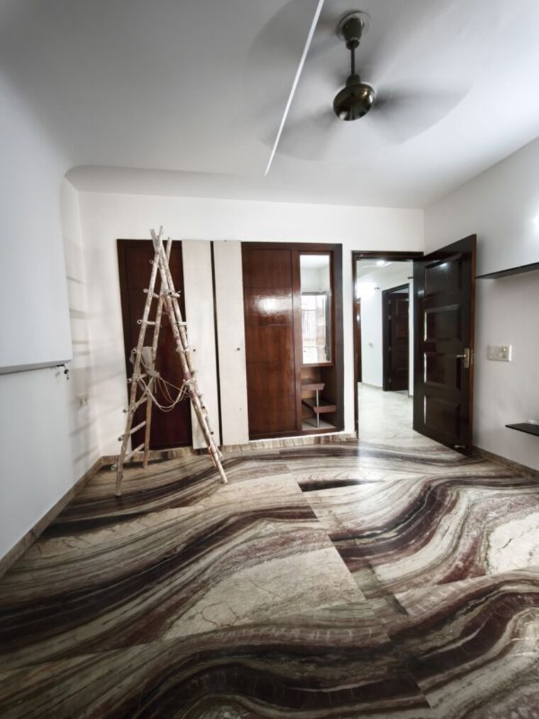 Gym, tilak nagar 3 Bedroom 1800 Sq.Ft. Builder Floor In Tilak Nagar Delhi 10609832