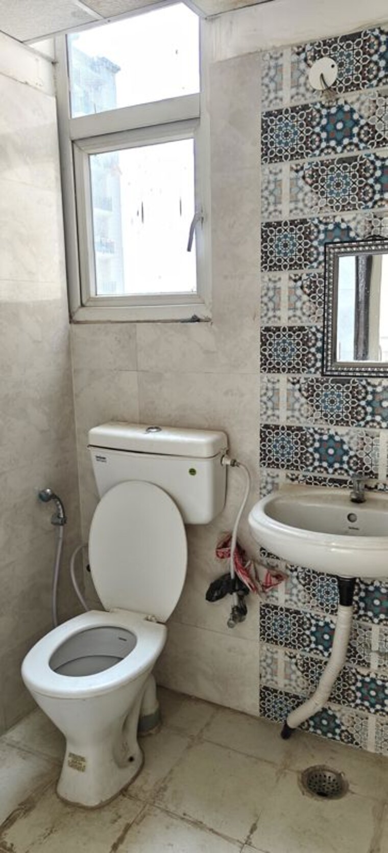 Bathroom, sector 23 2 Bedroom 1200 Sq.Ft. Builder Floor In Sector 23 Gurgaon 10609854