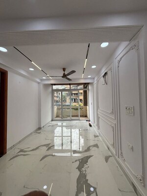 Room in 3 BHK Apartment at Sector 18 Dwarka – for Rent