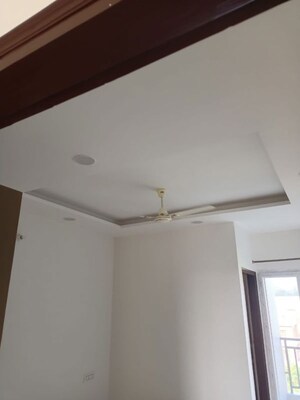 Furnished Amenities in 2 BHK Builder Floor at Aman Vihar – for Rent