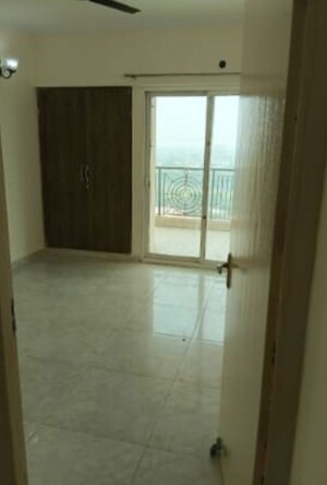 Room in 2 BHK Apartment at Gaurs Siddhartham, Siddharth Vihar – for Sale