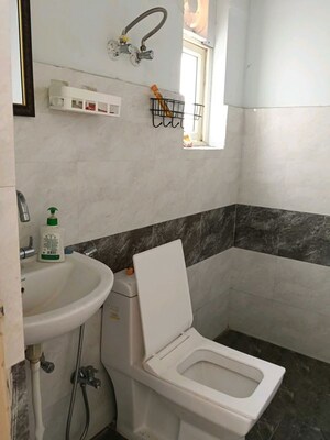Team Area in 2 BHK Builder Floor at Sector 23 – for Rent