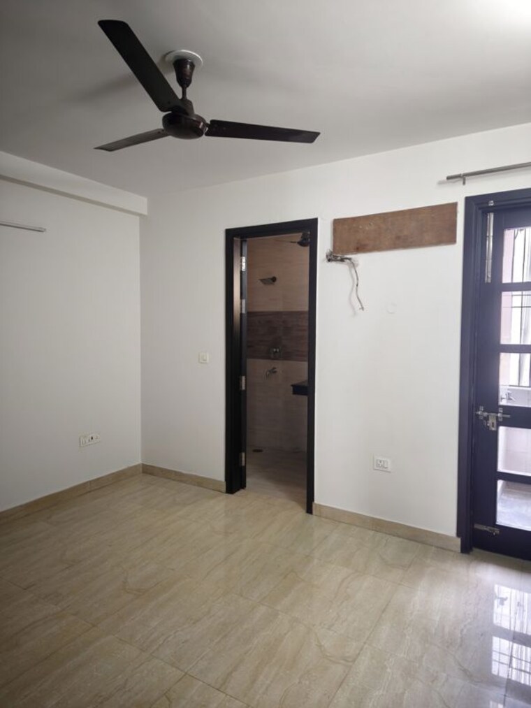 Room, ashok nagar 3 Bedroom 1800 Sq.Ft. Builder Floor In Ashok Nagar Delhi 10609875