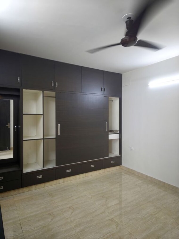 Room, ashok nagar 3 Bedroom 1800 Sq.Ft. Builder Floor In Ashok Nagar Delhi 10609875