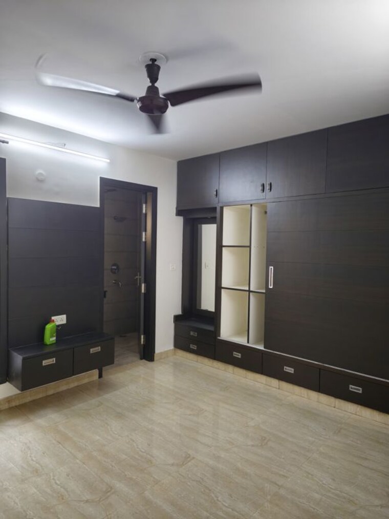 Room, ashok nagar 3 Bedroom 1800 Sq.Ft. Builder Floor In Ashok Nagar Delhi 10609875