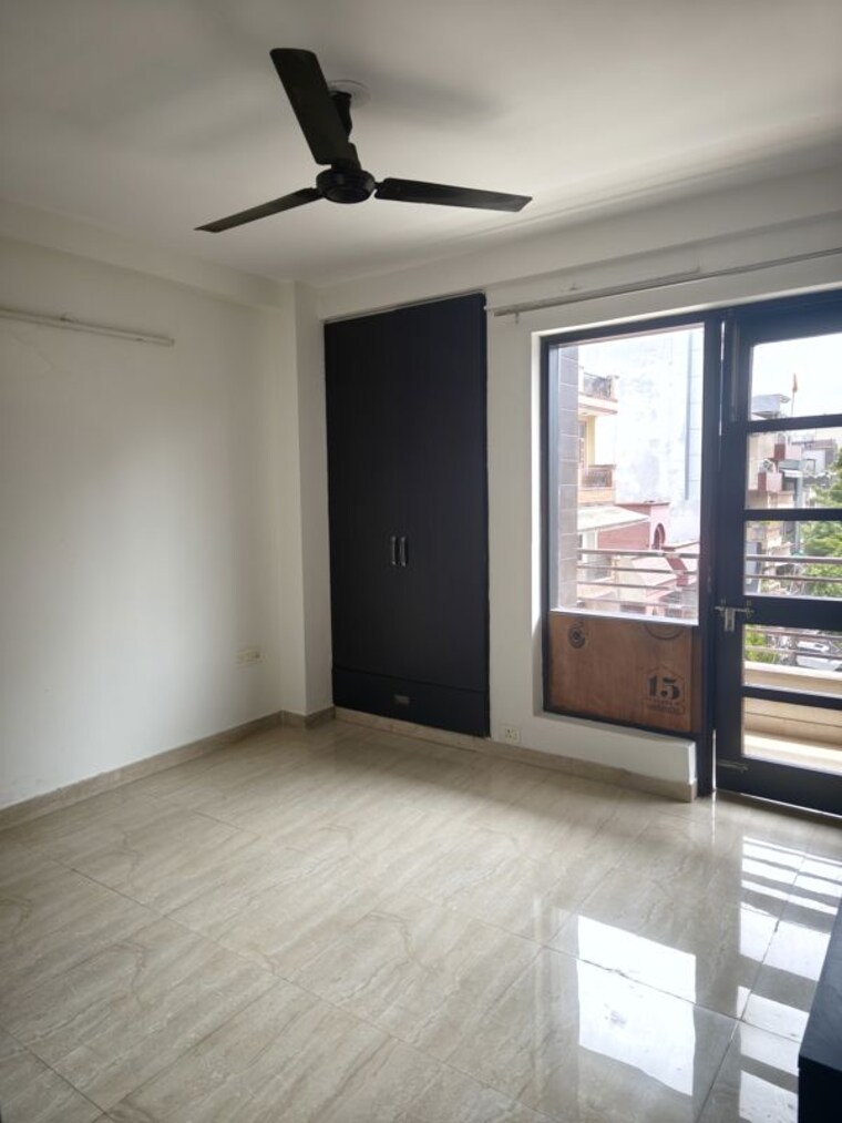 Room, ashok nagar 3 Bedroom 1800 Sq.Ft. Builder Floor In Ashok Nagar Delhi 10609875