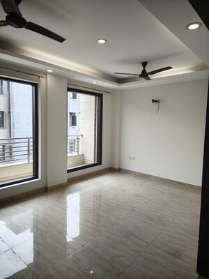 Room in 3 BHK Builder Floor at Ashok Nagar – for Rent