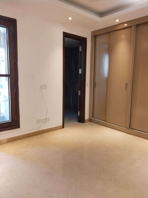 Room in 2 BHK Builder Floor at Saket – for Rent