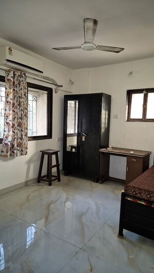 Room in 1 BHK Apartment at Shiv Om CHS, Chandivali – for Rent