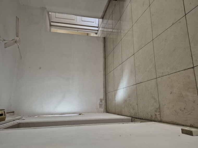 Room, mayur vihar 3.5 Bedroom 1350 Sq.Ft. Apartment In Mayur Vihar Delhi 10609908