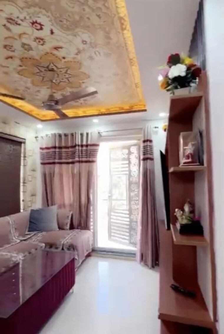 Living Room, bptp-park-floors-i 4 Bedroom 275 Sq.Yd. Builder Floor In Sector 77 Faridabad 10609920