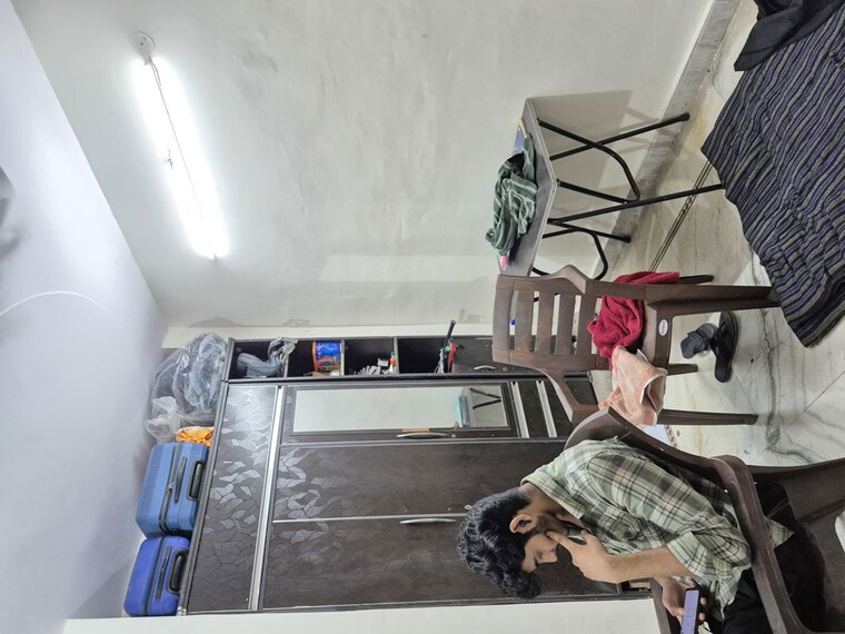  Parking, mayur vihar 2.5 Bedroom 550 Sq.Ft. Builder Floor In Mayur Vihar Delhi 10609938