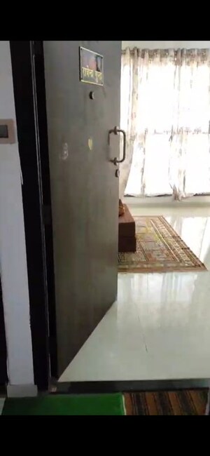 1 BHK Apartment For Rent in UK Iridium, Kandivali East