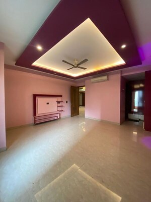 Room in 3 BHK Apartment at Palam Vihar Residents Association, Palam Vihar – for Rent