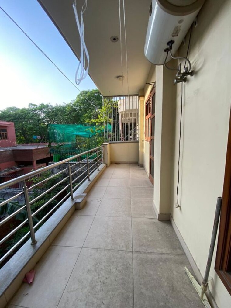 Balcony, palam-vihar-residents-association 3 Bedroom 520 Sq.Ft. Apartment In Palam Vihar Gurgaon 10609958