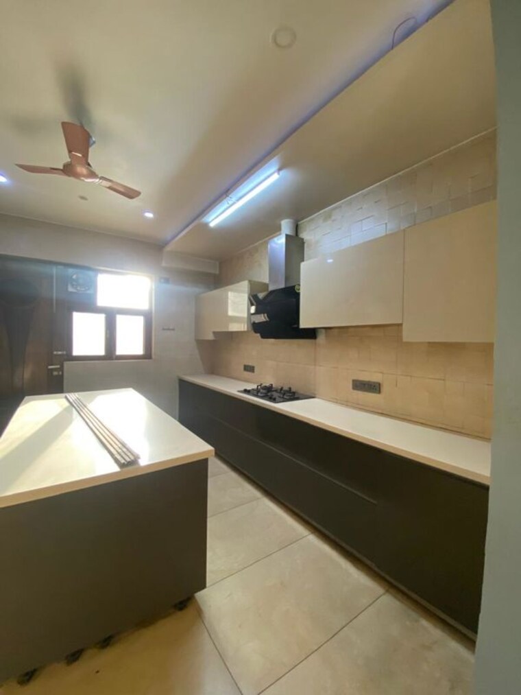 Kitchen, palam-vihar-residents-association 3 Bedroom 520 Sq.Ft. Apartment In Palam Vihar Gurgaon 10609958