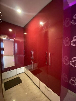 Furnished Amenities in 2.5 BHK Apartment at Ansal Plaza Sector-23, Sector 23 – for Rent