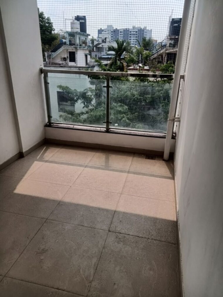 Balcony, wireless colony 3 Bedroom 1100 Sq.Ft. Apartment In Wireless Colony Pune 10610006