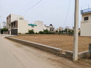  Land For Sale in Mansarovar Extension
