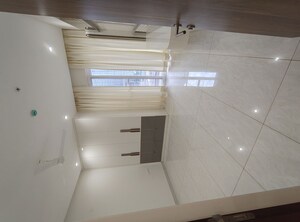 Furnished Amenities in 3 BHK Apartment at Prestige Beverly Hills, Kokapet – for Rent