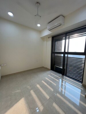 2 BHK Apartment For Rent in Dosti Eastern Bay Phase 2, Wadala
