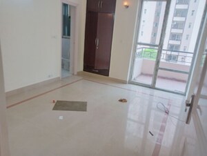 Room in 3 BHK Apartment at Orchid Petals, Sector 49 – for Rent