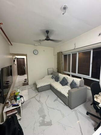 1 BHK 450 Sq.Ft. Apartment in Blumen Apartments