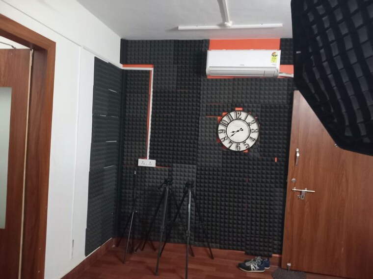 Bedroom, comfort-zone 3 Bedroom 1350 Sq.Ft. Apartment In Balewadi Pune 10610093