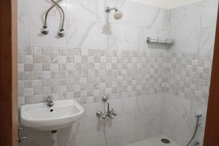 Bathroom, k-raheja-sterling 2 Bedroom 800 Sq.Ft. Apartment In Mohammadwadi Pune 10610121