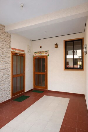 Room in 2 BHK Apartment at K Raheja Sterling, Mohammadwadi – for Rent