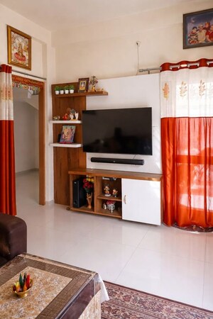 Furnished Amenities in 2 BHK Apartment at K Raheja Sterling, Mohammadwadi – for Rent