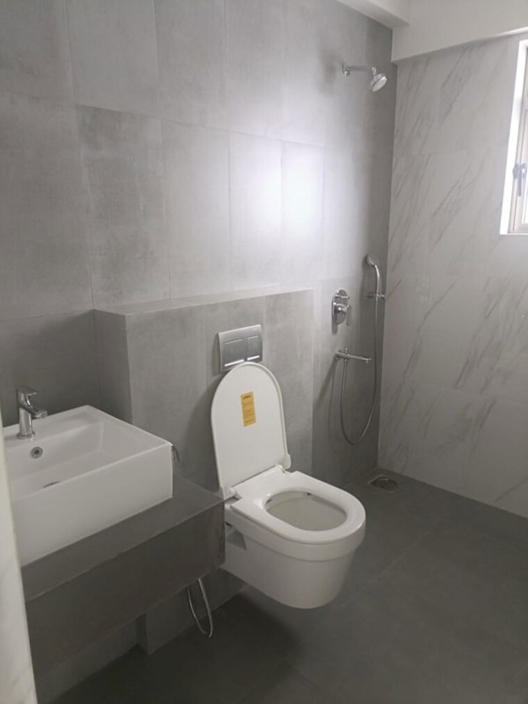 Bathroom, raj-infinia 4 Bedroom 1600 Sq.Ft. Apartment In Malad West Mumbai 10610123