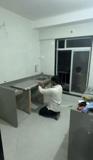 Team Area in 1 BHK Apartment at Mahakali CHS, Andheri East – for Rent