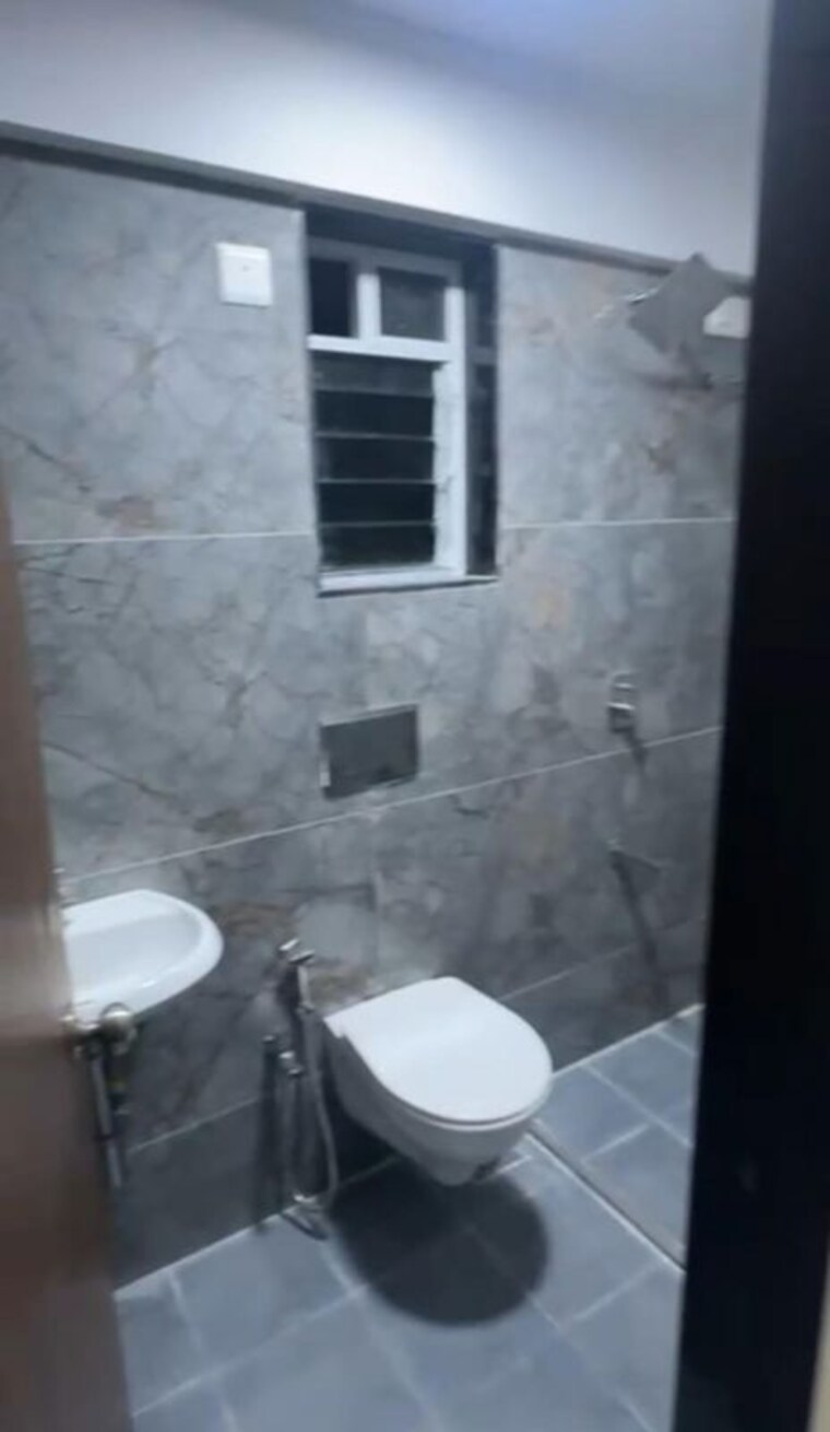 Bathroom, mahakali-chs 1 Bedroom 460 Sq.Ft. Apartment In Andheri East Mumbai 10610116