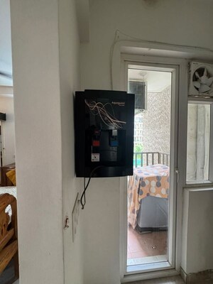 Furnished Amenities in 3 BHK Apartment at Mapsko Mount Ville, Sector 79 – for Rent