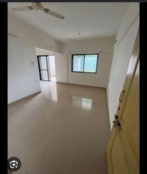 Room in 2 BHK Apartment at Magarpatta City Iris, Hadapsar – for Rent