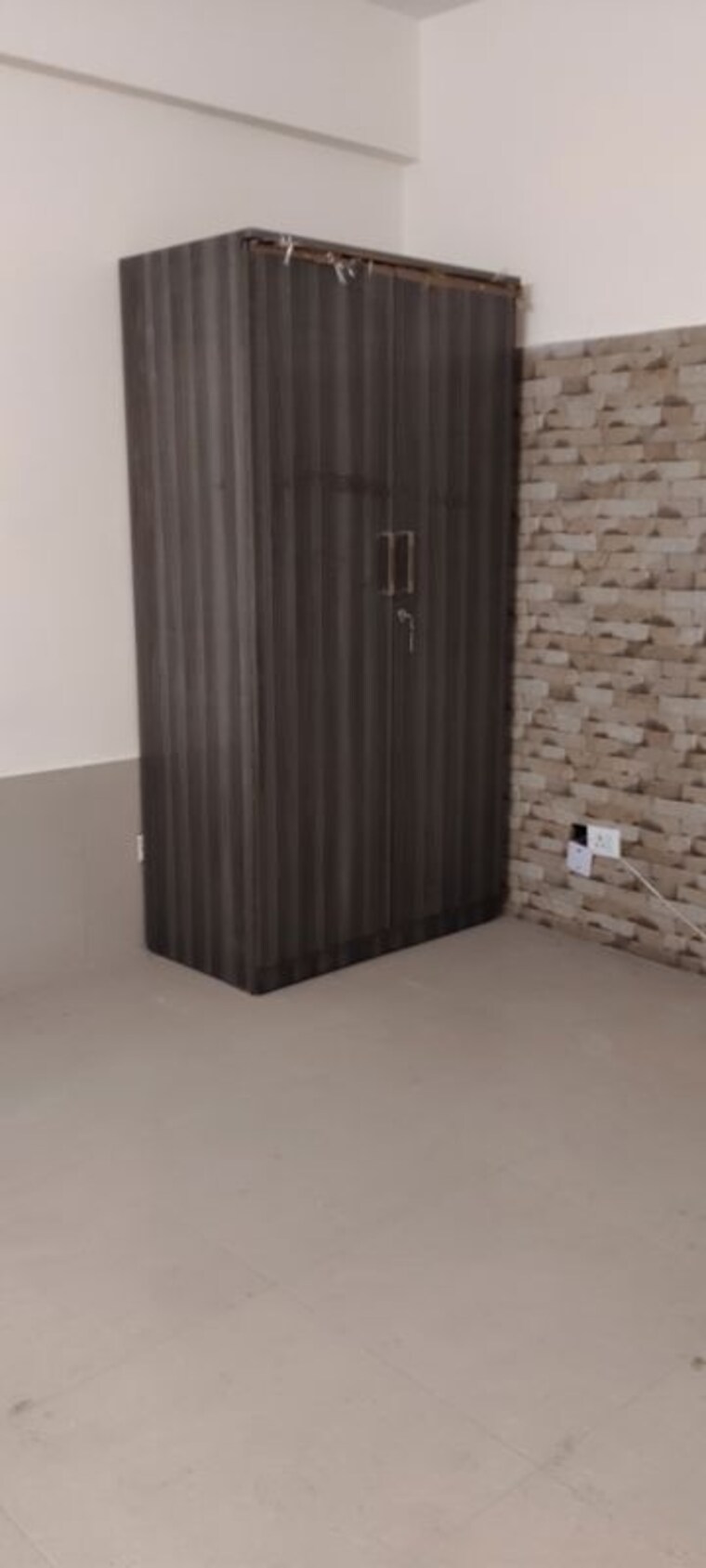 Room, puri-vip-floors 3 Bedroom 300 Sq.Ft. Builder Floor In Sector 81 Faridabad 10610176