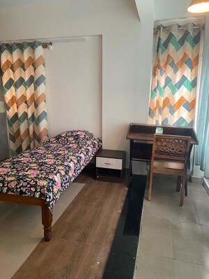 Bedroom in 2 BHK Builder Floor at Maheswari Nagar – for Rent