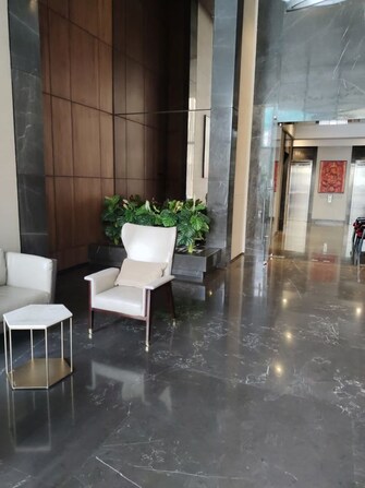 2 BHK 810 Sq.Ft. Apartment in Sheth Auris Serenity Tower 1