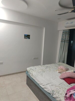 Room in 2 BHK Apartment at Dreamax Vega, Andheri East – for Sale
