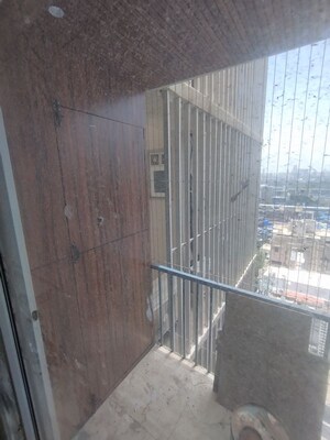 Balcony in 5 BHK Apartment at Shapoorji Pallonji BKC 28, Bandra East – for Rent