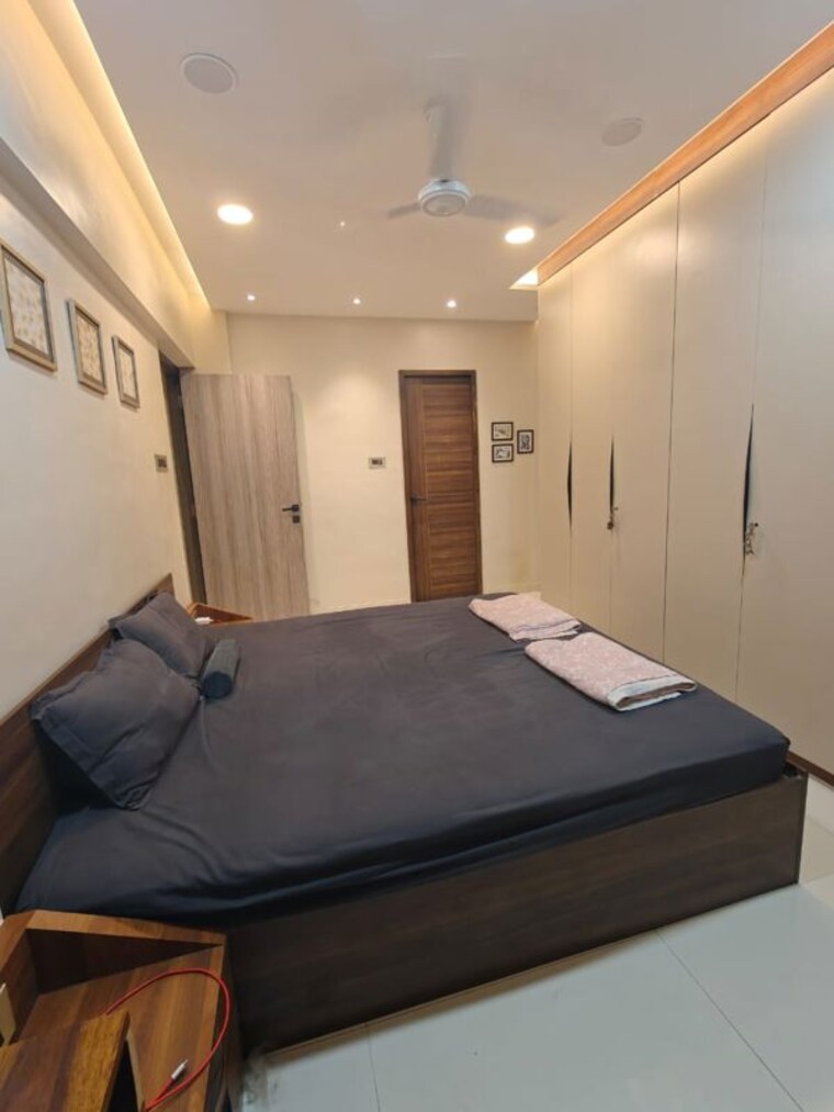 Bedroom, orchid-apartment-khar-west 3 Bedroom 1050 Sq.Ft. Apartment In Khar West Mumbai 10610215