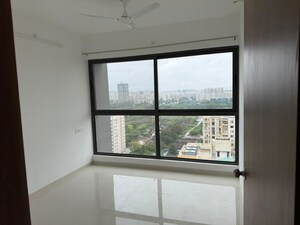 Room in 2 BHK Apartment at Goel Ganga Utopia, Bavdhan – for Rent
