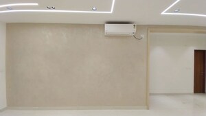 Room in 4 BHK Apartment at Prestige Beverly Hills, Kokapet – for Rent