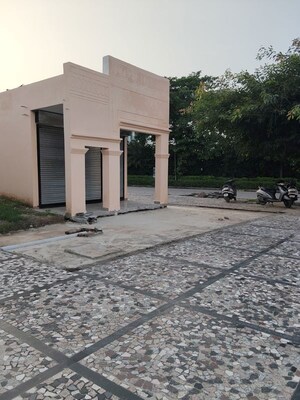  Shop – Exterior View View at Omaxe Silver Birch, North Mullanpur - for Rent