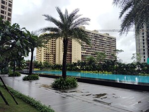 Swimming Pool in 4 BHK Apartment at Sheth Auris Serenity Tower 1, Malad West – for Rent