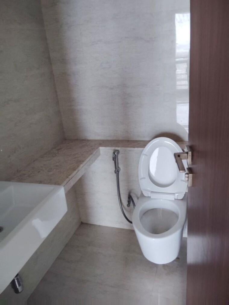 Bathroom, sheth-auris-serenity-tower-1 4 Bedroom 1700 Sq.Ft. Apartment In Malad West Mumbai 10610228