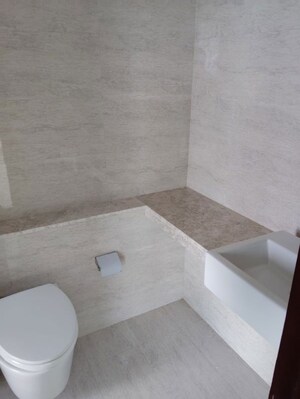 Bathroom in 4 BHK Apartment at Sheth Auris Serenity Tower 1, Malad West – for Rent