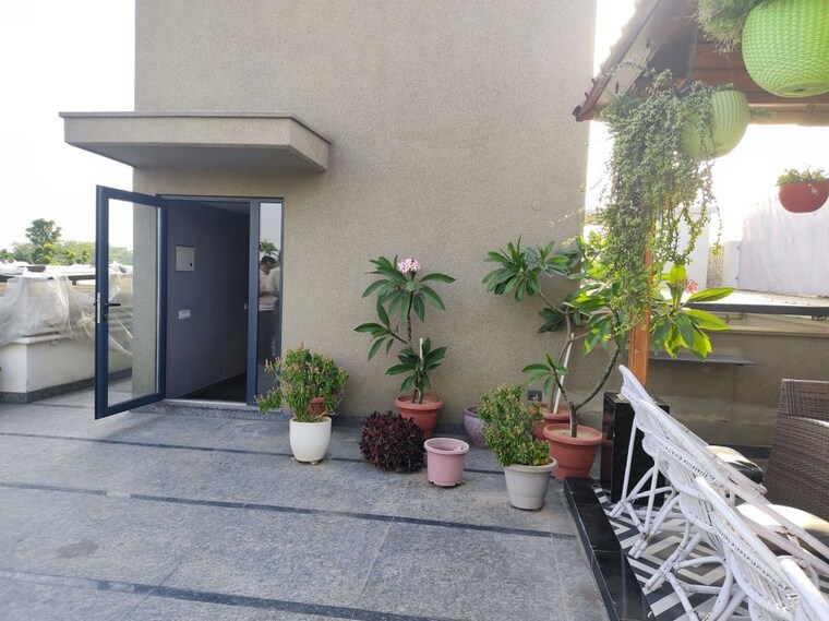 Bedroom, jor bagh 3 Bedroom 2400 Sq.Ft. Builder Floor In Jor Bagh Delhi 10610244