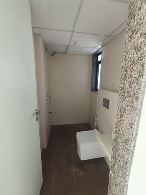 Bathroom in 3.5 BHK Apartment at Kanakia Silicon Valley, Powai – for Rent